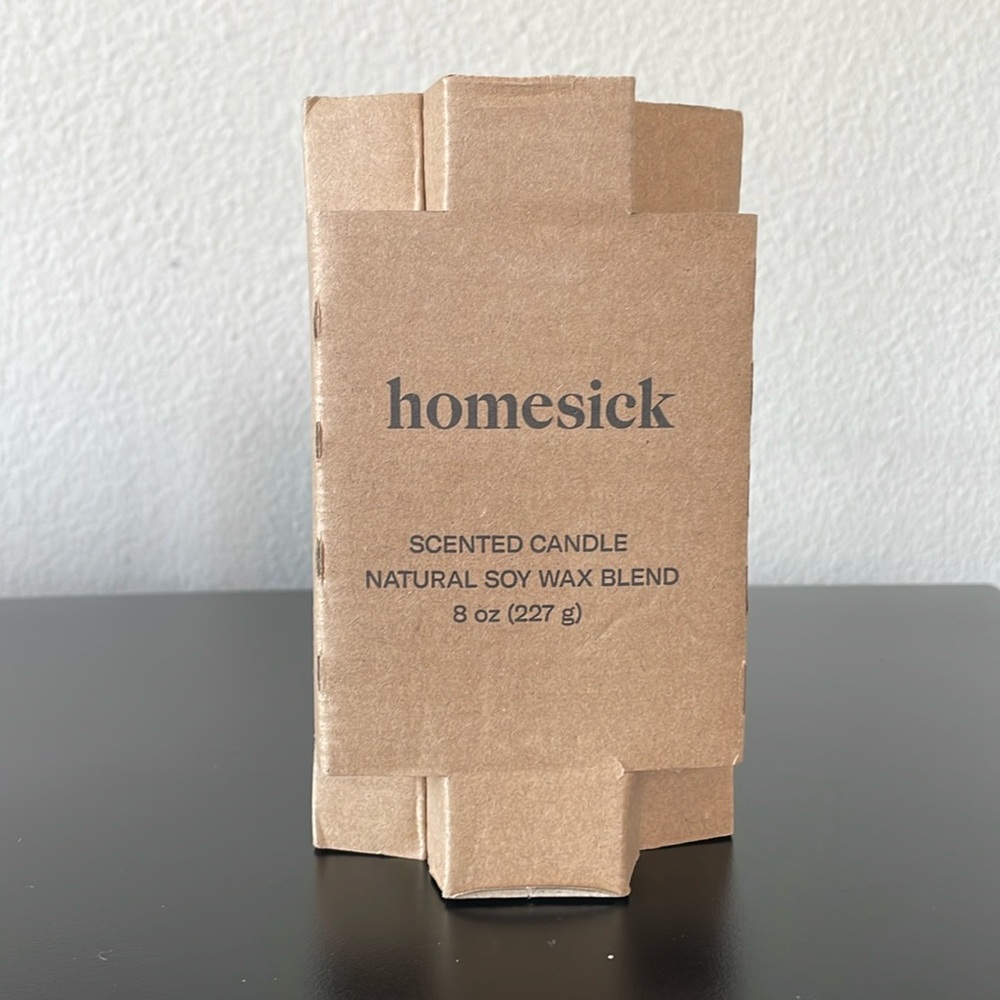 New In Box homesick Scented Candle Natural Soy Wax Blend 8 oz